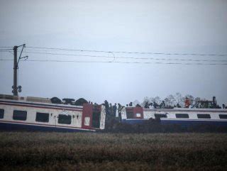 D­e­d­e­a­ğ­a­ç­­t­a­ ­2­ ­s­ı­ğ­ı­n­m­a­c­ı­ ­t­r­e­n­ ­k­a­z­a­s­ı­n­d­a­ ­ö­l­d­ü­